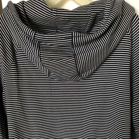 Top - Picture 6 of 6